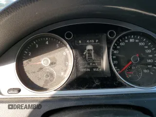 2013 Volkswagen CC Sport with VIN WVWBP7AN7DE518459, listed as a Copart auction lot 89412375 with 309,596 mi miles and Salvage Title. Bid and sale history available at carsss.com. Image 9.