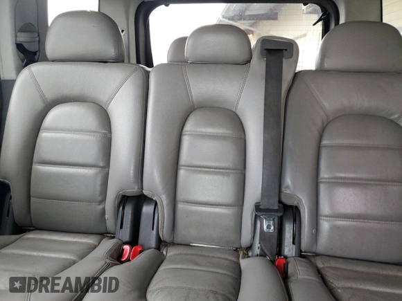 2005 Ford Explorer XLT z VIN 1FMZU63K45UA38225, wystawiony jako Copart lot #51774745 z przebiegiem 263 066 mil mil oraz Nie do naprawy • Non repairable. Historia ofert i sprzedaży dostępna na DreamBid. Obrazek 10.