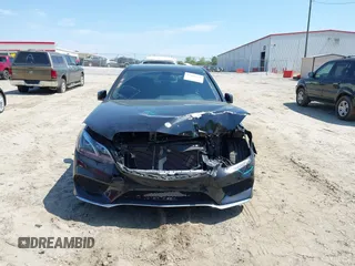 2014 Mercedes-Benz E 350 Sport with VIN WDDHF5KB2EB074017, listed as a IAAI auction lot 42006651 with 44,135 mi miles and . Bid and sale history available at carsss.com. Image 13.