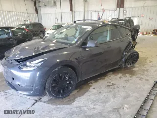 2021 Tesla Model Y Long Range with VIN 5YJYGDEE8MF079631, listed as a Copart auction lot 50003695 with 0 mi miles and Non Repairable. Bid and sale history available at carsss.com. Image 1.