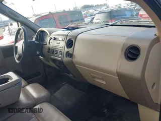 2004 Ford F-150 XL z VIN 1FTPF12594NC29622, wystawiony jako IAAI lot #41272172 z przebiegiem 145 164 mil mil oraz . Historia ofert i sprzedaży dostępna na DreamBid. Obrazek 5.
