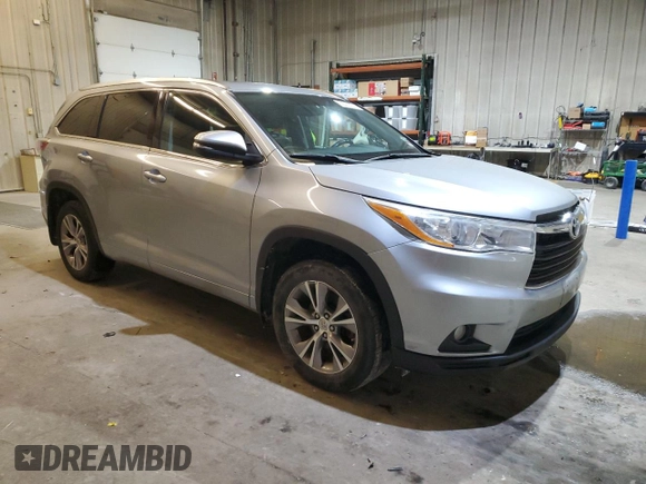 2014 Toyota Highlander XLE z VIN 5TDJKRFH7ES043965, wystawiony jako Copart lot #88438325 z przebiegiem 283 314 mil mil oraz Szkoda całkowita • Salvage title. Historia ofert i sprzedaży dostępna na DreamBid. Obrazek 4.