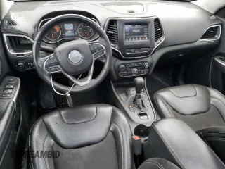 2019 Jeep Cherokee Latitude Plus z VIN 1C4PJLLN8KD215917, wystawiony jako Copart lot #49458585 z przebiegiem 103 182 mil mil oraz Czysty tytuł • Clean title. Historia ofert i sprzedaży dostępna na DreamBid. Obrazek 8.