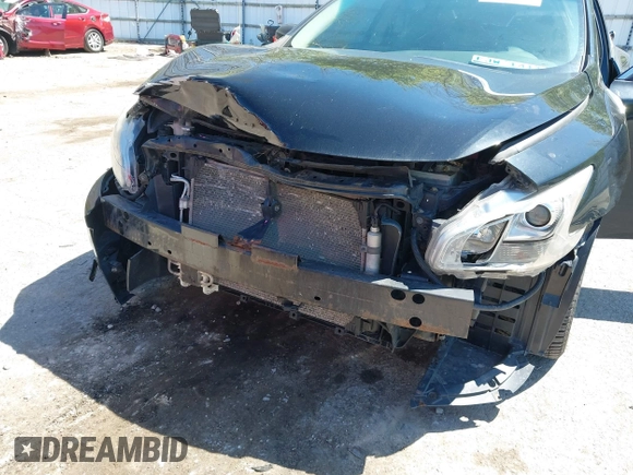 2013 Nissan Maxima SV z VIN 1N4AA5AP1DC838381, wystawiony jako IAAI lot #42210279 z przebiegiem 162 435 mil mil oraz . Historia ofert i sprzedaży dostępna na DreamBid. Obrazek 6.