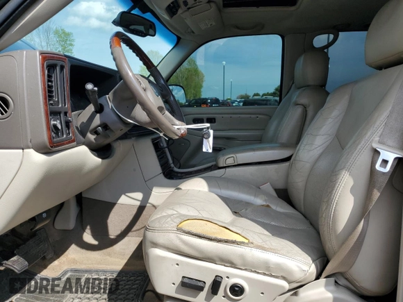 2005 Cadillac Escalade z VIN 1GYEK63NX5R163942, wystawiony jako Copart lot #55406495 z przebiegiem 231 861 mil mil oraz Szkoda całkowita • Salvage title. Historia ofert i sprzedaży dostępna na DreamBid. Obrazek 7.