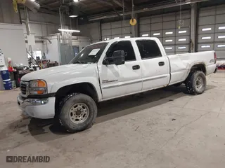 2004 GMC Sierra 2500HD SLE with VIN 1GTHK23134F120214, listed as a IAAI auction lot 41611677 with 315,585 mi miles. Bid and sale history available at carsss.com. Image 18.