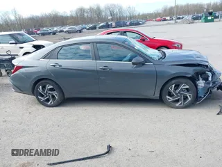 2024 Hyundai Elantra SEL with VIN KMHLS4DG8RU841099, listed as a IAAI auction lot 42120195 with 9,899 mi miles and . Bid and sale history available at DreamBid. Image 13.