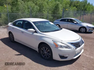 2015 Nissan Altima S z VIN 1N4AL3AP6FC568288, wystawiony jako IAAI lot #42296044 z przebiegiem 187 153 mil mil oraz . Historia ofert i sprzedaży dostępna na DreamBid. Obrazek 1.