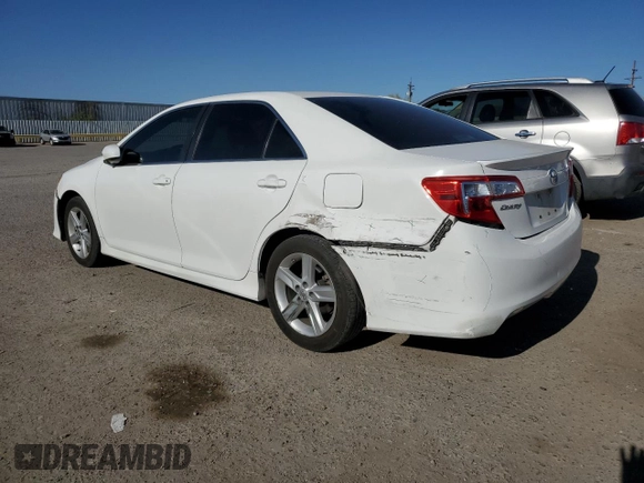 2014 Toyota Camry L with VIN 4T1BF1FK5EU325325, listed as a Copart auction lot 53080605 with 198,115 mi miles and Salvage Title. Bid and sale history available at carsss.com. Image 2.