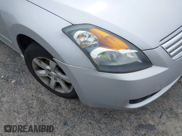 2009 Nissan Altima S with VIN 1N4AL21E69C139021, listed as a IAAI auction lot 41909983 with 181,545 mi miles and . Bid and sale history available at DreamBid. Image 6.