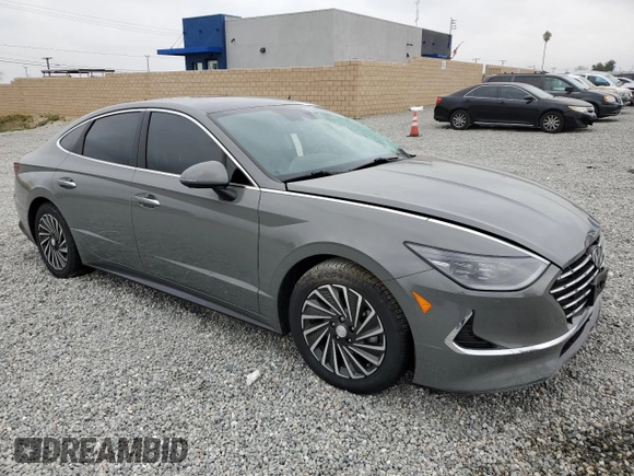 2020 Hyundai Sonata Hybrid Limited with VIN KMHL54JJXLA013913, listed as a Copart auction lot 68998073 with 115,396 mi miles. Bid and sale history available at carsss.com. Image 4.