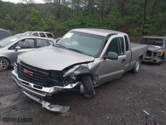 2003 GMC Sierra 1500 SLE with VIN 2GTEC19V231251709, listed as a IAAI auction lot 41973137 with 101,934 mi miles. Bid and sale history available at carsss.com. Image 6.