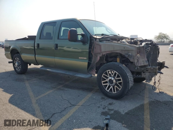 2004 Ford Super Duty F-250 XL with VIN 1FTNW21P94ED89516, listed as a Copart auction lot 70998904 with 351,625 mi miles and Salvage Title. Bid and sale history available at carsss.com. Image 4.