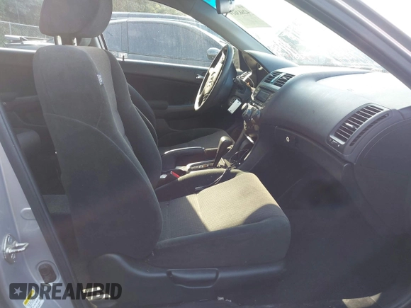 2004 Honda Accord LX z VIN 1HGCM66314A073465, wystawiony jako IAAI lot #42683619 z przebiegiem 142 773 mil mil oraz . Historia ofert i sprzedaży dostępna na DreamBid. Obrazek 5.