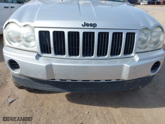 2005 Jeep Grand Cherokee Laredo with VIN 1J4GR48K15C542354, listed as a IAAI auction lot 41940355 with 158,065 mi miles. Bid and sale history available at carsss.com. Image 12.
