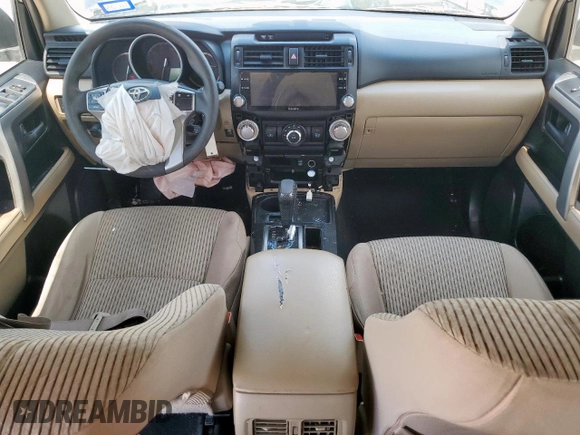 2013 Toyota 4Runner SR5 with VIN JTEZU5JR6D5054803, listed as a Copart auction lot 61860975 with 301,828 mi miles and Salvage title. Bid and sale history available at DreamBid. Image 8.