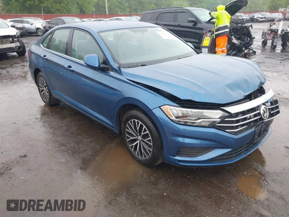 2021 Volkswagen Jetta S with VIN 3VWC57BU9MM054792, listed as a IAAI auction lot 42244993 with 12,494 mi miles and . Bid and sale history available at DreamBid. Image 1.