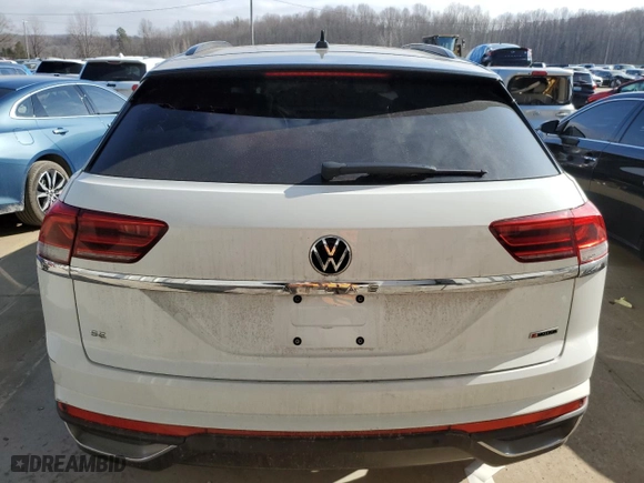 2022 Volkswagen Atlas Cross Sport 2.0T SE w/Technology with VIN 1V2KC2CA1NC220073, listed as a Copart auction lot 43833335 with 70,670 mi miles and Salvage Title. Bid and sale history available at carsss.com. Image 6.