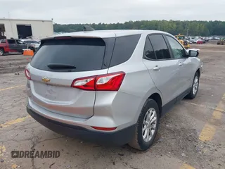 2021 Chevrolet Equinox LS with VIN 3GNAXHEV3MS135238, listed as a IAAI auction lot 40353517 with 109,008 mi miles. Bid and sale history available at carsss.com. Image 4.