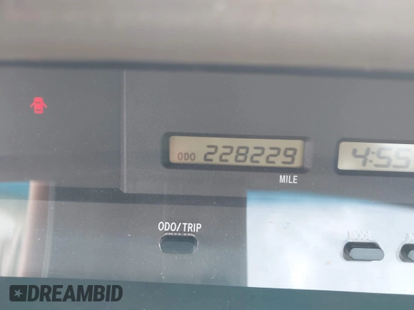 2000 Toyota Avalon XL with VIN 4T1BF28BXYU070808, listed as a IAAI auction lot 42061893 with 228,229 mi miles and . Bid and sale history available at DreamBid. Image 15.