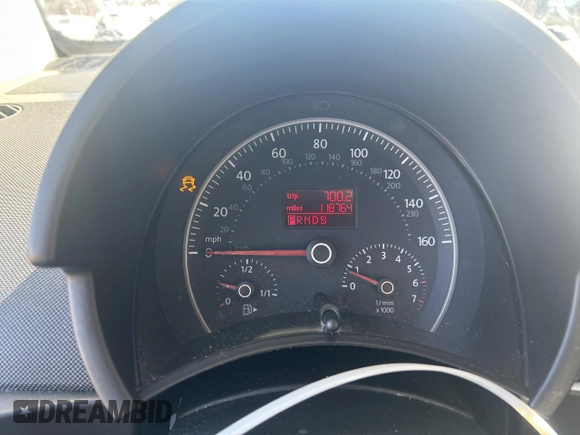 2010 Volkswagen Beetle with VIN 3VWRG3AL0AM006096, listed as a Copart auction lot 49623145 with 118,764 mi miles and Salvage Title. Bid and sale history available at DreamBid. Image 9.
