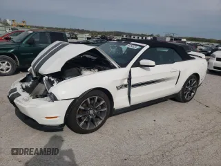 2012 Ford Mustang GT z VIN 1ZVBP8FF2C5205080, wystawiony jako Copart lot #50285334 z przebiegiem 172 623 mil mil oraz Szkoda całkowita • Salvage title. Historia ofert i sprzedaży dostępna na DreamBid. Obrazek 1.