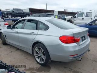 2015 BMW 4 Series 435i xDrive z VIN WBA4B3C58FD670236, wystawiony jako IAAI lot #41364258 z przebiegiem 126 362 mil mil oraz . Historia ofert i sprzedaży dostępna na DreamBid. Obrazek 3.