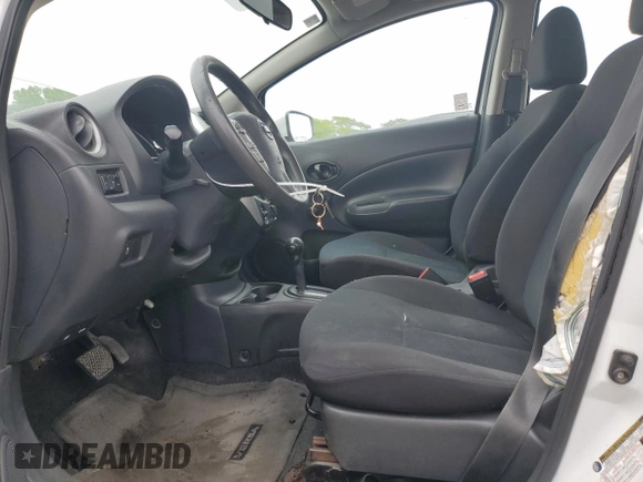 2015 Nissan Note S z VIN 3N1CE2CP1FL377499, wystawiony jako Copart lot #58323215 z przebiegiem 110 349 mil mil oraz Szkoda całkowita • Salvage title. Historia ofert i sprzedaży dostępna na DreamBid. Obrazek 7.
