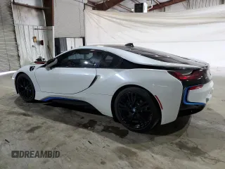 2015 BMW i8 z VIN WBY2Z2C50FV674452, wystawiony jako Copart lot #58845855 z przebiegiem 119 mil mil oraz Czysty tytuł • Clean title. Historia ofert i sprzedaży dostępna na DreamBid. Obrazek 2.