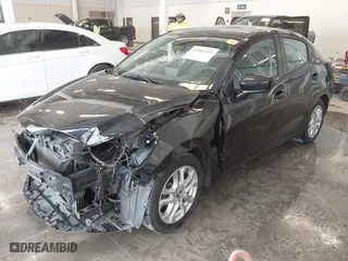 2017 Toyota Yaris iA with VIN 3MYDLBYV3HY193512, listed as a IAAI auction lot 41803559 with 133,421 mi miles. Bid and sale history available at carsss.com. Image 18.