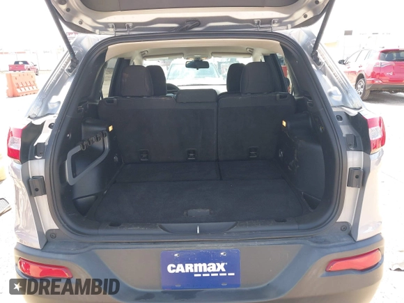 2016 Jeep Cherokee Latitude with VIN 1C4PJLCB2GW185637, listed as a IAAI auction lot 41894019 with 87,888 mi miles and . Bid and sale history available at DreamBid. Image 17.