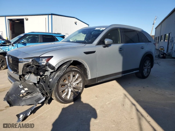 2024 Mazda CX-90 3.3 Turbo Premium with VIN JM3KKDHD0R1147869, listed as a Copart auction lot 80957784 with 31,128 mi miles and Clean Title. Bid and sale history available at carsss.com. Image 1.