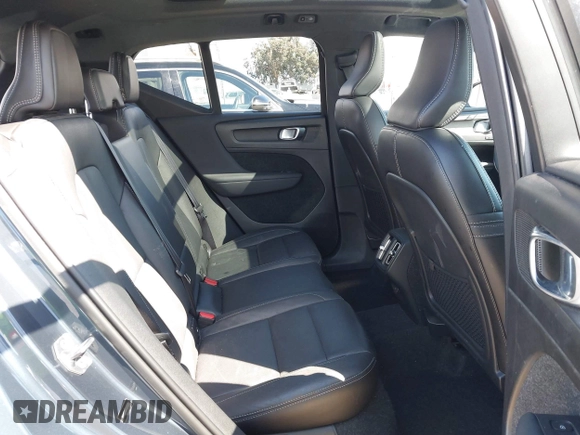 2019 Volvo XC40 Inscription с VIN YV4162UL6K2111899, выставлен на аукционе IAAI как лот 41746026 с пробегом 59 319 миль миль и . История ставок и продаж доступна на DreamBid. Изображение 8.