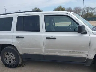 2017 Jeep Patriot Sport with VIN 1C4NJPBBXHD208692, listed as a IAAI auction lot 41669858 with 138,101 mi miles and . Bid and sale history available at DreamBid. Image 13.