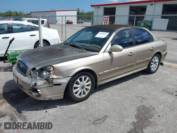 2005 Hyundai Sonata GLS with VIN KMHWF35H65A176380, listed as a IAAI auction lot 41940947 with 84,706 mi miles. Bid and sale history available at carsss.com. Image 17.
