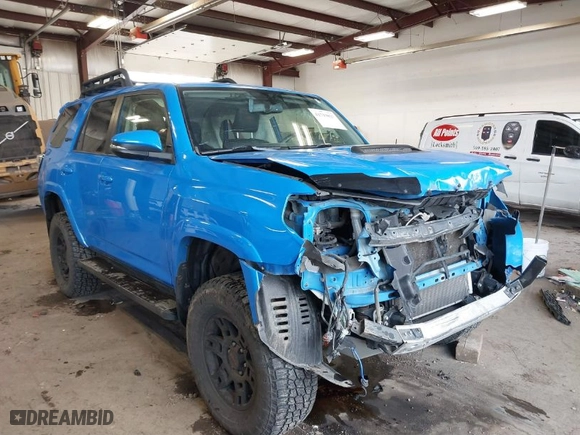 2019 Toyota 4Runner SR5 with VIN JTEBU5JR7K5645074, listed as a IAAI auction lot 41719821 with 116,514 mi miles. Bid and sale history available at carsss.com. Image 1.