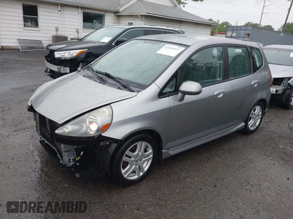 2007 Honda Fit Sport z VIN JHMGD38647S049521, wystawiony jako IAAI lot #42289057 z przebiegiem 130 434 mil mil oraz . Historia ofert i sprzedaży dostępna na DreamBid. Obrazek 17.
