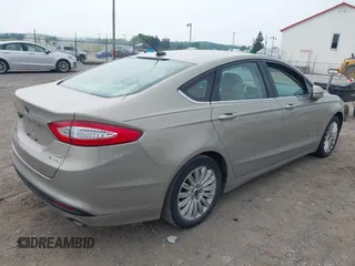 2015 Ford Fusion SE Hybrid с VIN 3FA6P0LU6FR199722, выставлен на аукционе IAAI как лот 42447523 с пробегом 151 769 миль миль и . История ставок и продаж доступна на DreamBid. Изображение 4.