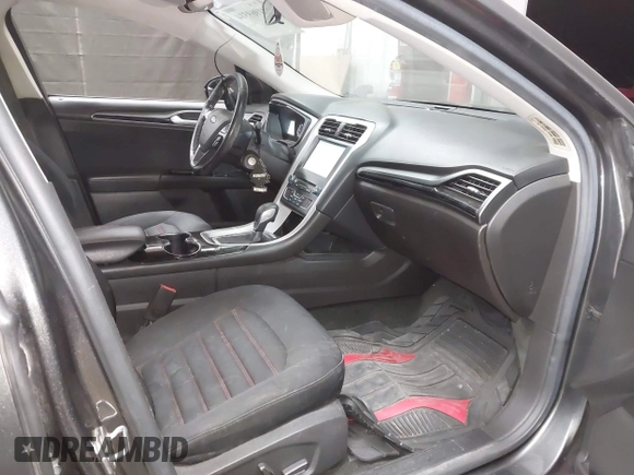 2016 Ford Fusion SE with VIN 3FA6P0HD9GR328918, listed as a IAAI auction lot 41969314 with 1 mi miles. Bid and sale history available at carsss.com. Image 5.