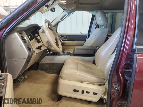 2013 Ford Expedition XLT with VIN 1FMJU1J53DEF00828, listed as a Copart auction lot 48494655 with 210,052 mi miles and Clean title. Bid and sale history available at DreamBid. Image 7.