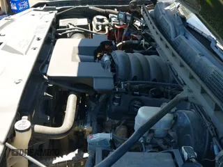 2017 Chevrolet Silverado 1500 LT z VIN 1GCRCREC7HZ356426, wystawiony jako IAAI lot #43172161 z przebiegiem 118 827 mil mil oraz . Historia ofert i sprzedaży dostępna na DreamBid. Obrazek 19.