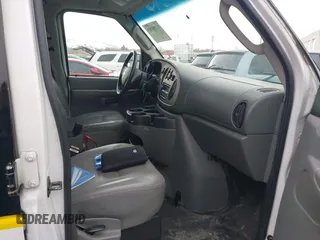 2006 Ford Econoline Passenger XL с VIN 1FBNE31L46HA43207, выставлен на аукционе IAAI как лот 41798703 с пробегом 91 352 миль миль и . История ставок и продаж доступна на DreamBid. Изображение 5.