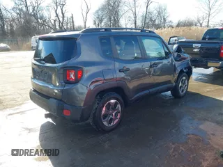 2017 Jeep Renegade Sport z VIN ZACCJBAH7HPF40297, wystawiony jako IAAI lot #41650907 z przebiegiem 35 630 mil mil oraz . Historia ofert i sprzedaży dostępna na DreamBid. Obrazek 4.