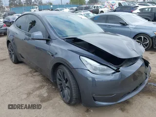 2023 Tesla Model Y Performance z VIN 7SAYGDEF1PF925274, wystawiony jako IAAI lot #42078813 z przebiegiem 20 422 mil mil oraz . Historia ofert i sprzedaży dostępna na DreamBid. Obrazek 1.