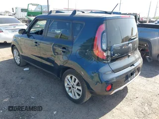 2017 Kia Soul + with VIN KNDJP3A58H7419132, listed as a IAAI auction lot 41985233 with 145,381 mi miles. Bid and sale history available at carsss.com. Image 3.