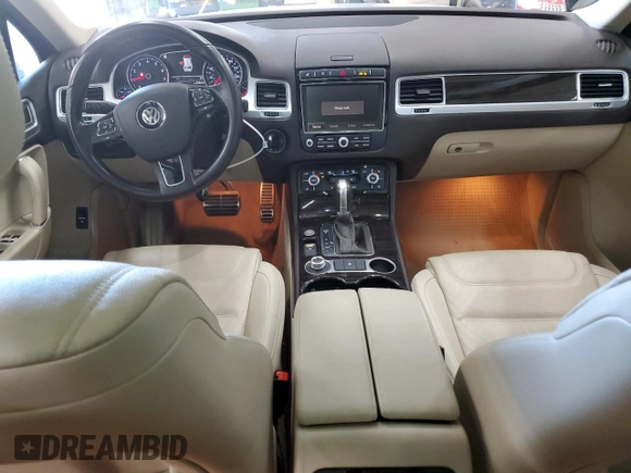 2015 Volkswagen Touareg Sport with VIN WVGEF9BP3FD003121, listed as a Copart auction lot 50572505 with 87,082 mi miles and Salvage title. Bid and sale history available at DreamBid. Image 8.