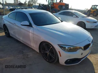 2019 BMW 4 Series 440i z VIN WBA4W7C50KAG52453, wystawiony jako IAAI lot #41621050 z przebiegiem 99 487 mil mil oraz . Historia ofert i sprzedaży dostępna na DreamBid. Obrazek 1.