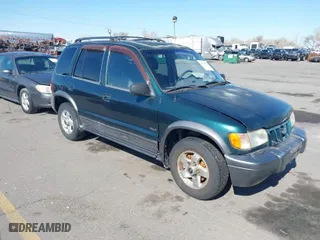 2002 Kia Sportage with VIN KNDJA723925120001, listed as a IAAI auction lot 41931419 with 145,675 mi miles. Bid and sale history available at carsss.com. Image 1.