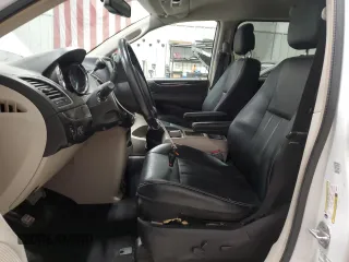 2013 Chrysler Town & Country Touring with VIN 2C4RC1BG0DR820959, listed as a Copart auction lot 50722995 with 140,677 mi miles and Salvage Title. Bid and sale history available at carsss.com. Image 7.