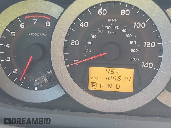 2010 Toyota RAV4 with VIN JTMBF4DV0A5031581, listed as a IAAI auction lot 41714611 with 186,814 mi miles. Bid and sale history available at carsss.com. Image 7.